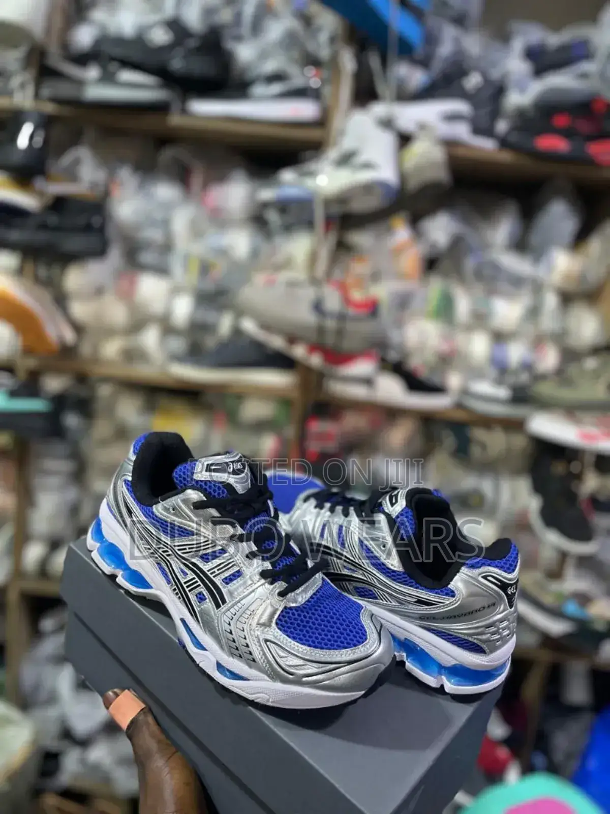 Original Ascis Sneaker; Fit for All Occasions.