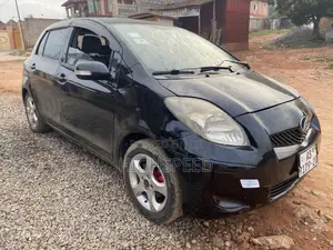 Toyota Vitz 1.0 FWD 3dr 2008 Black