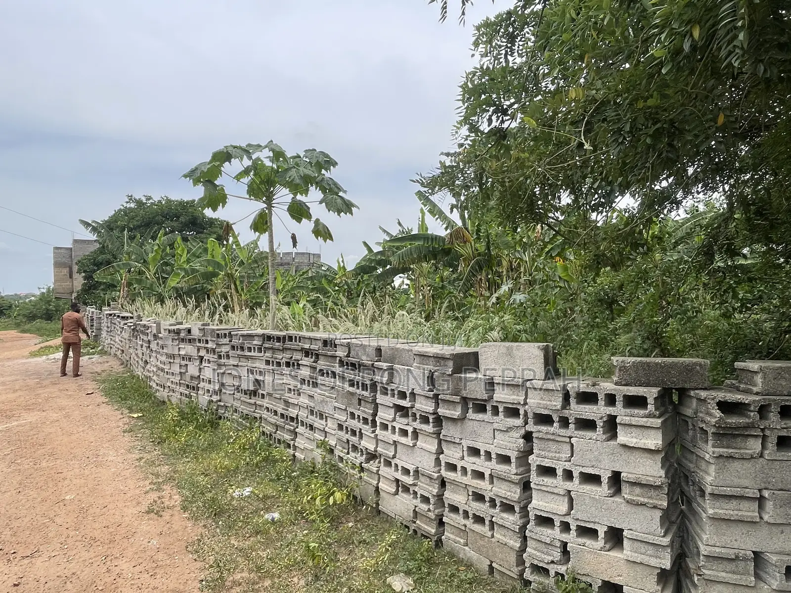 10bdrm House in Kumasi Metropolitan for sale