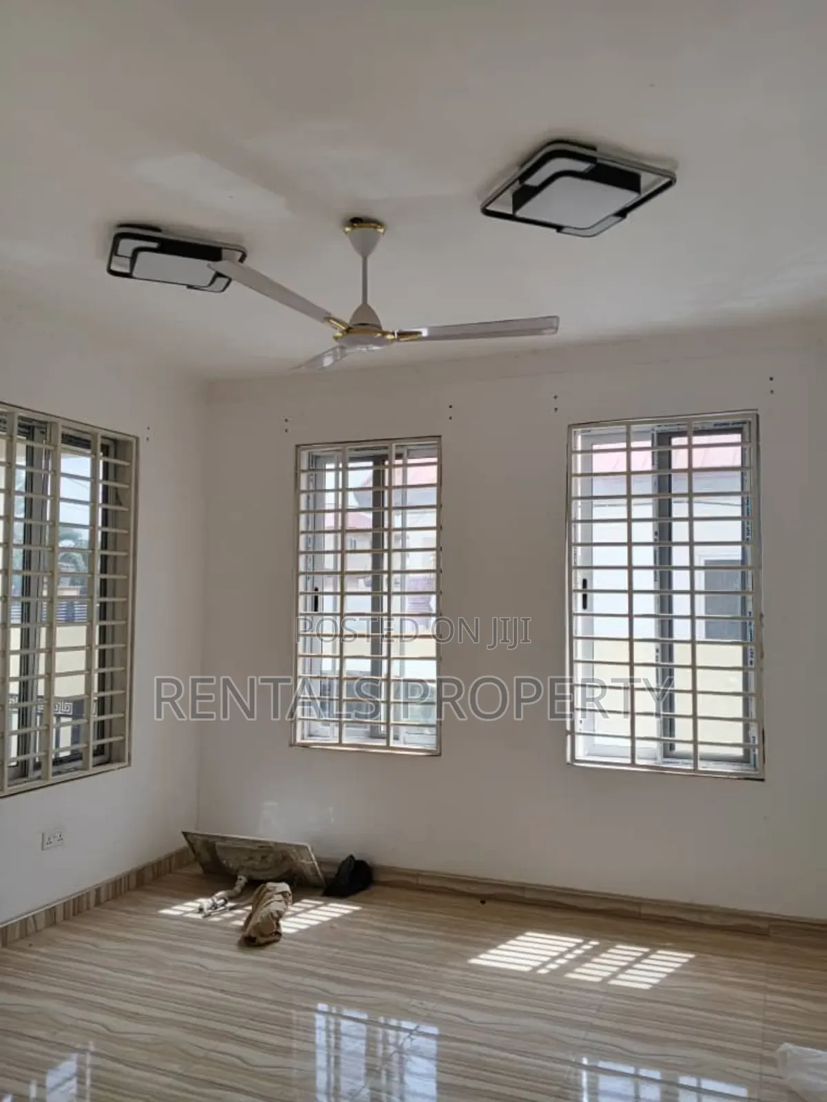 3bdrm Block of Flats in Barrier for rent