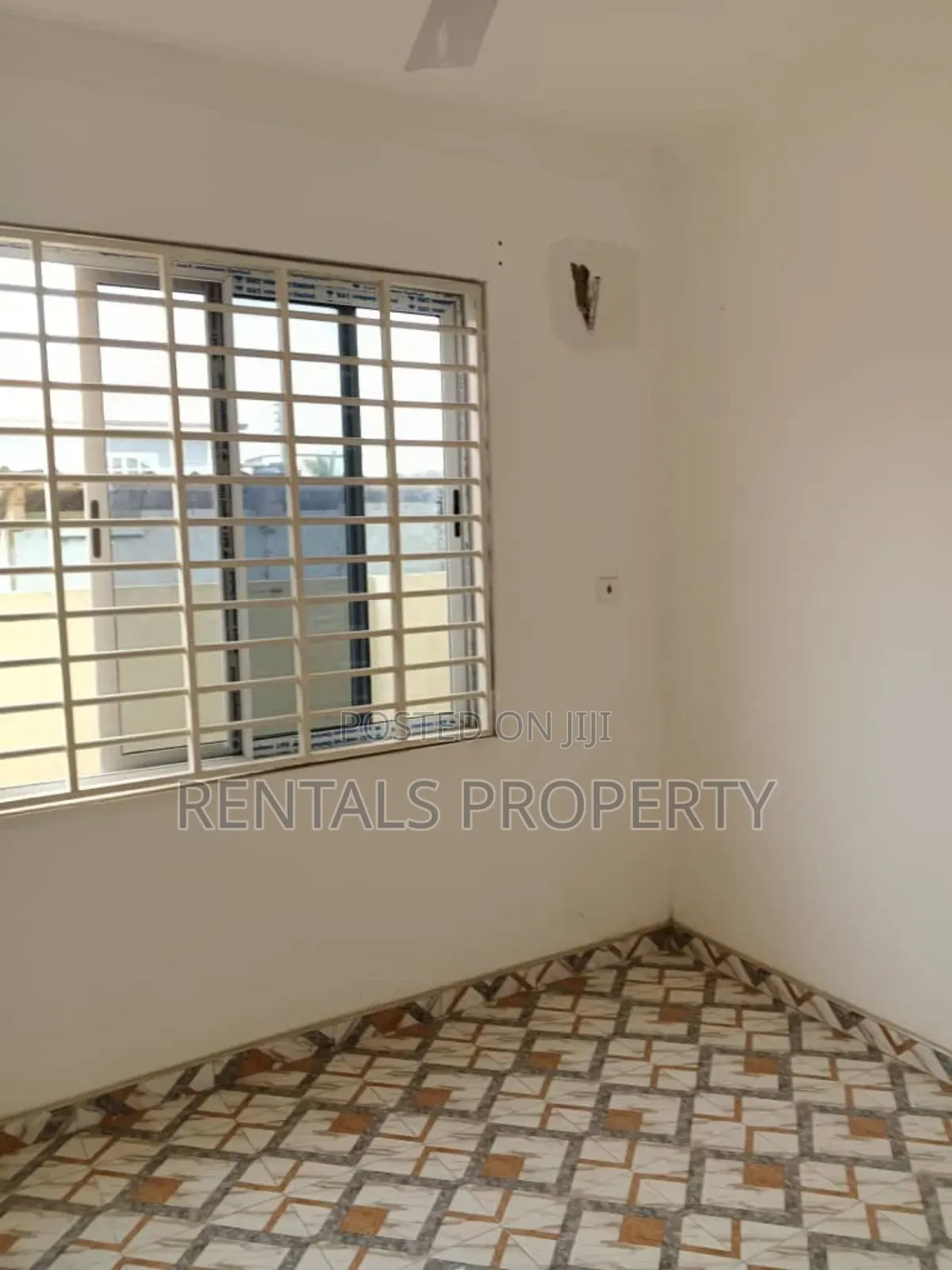 3bdrm Block of Flats in Barrier for rent