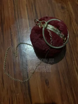 Bangle Clutch Bag (Fur)