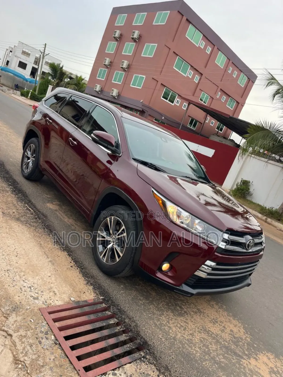 Toyota Highlander LE 4x2 (2.7L 4cyl 6A) 2017 Burgundy