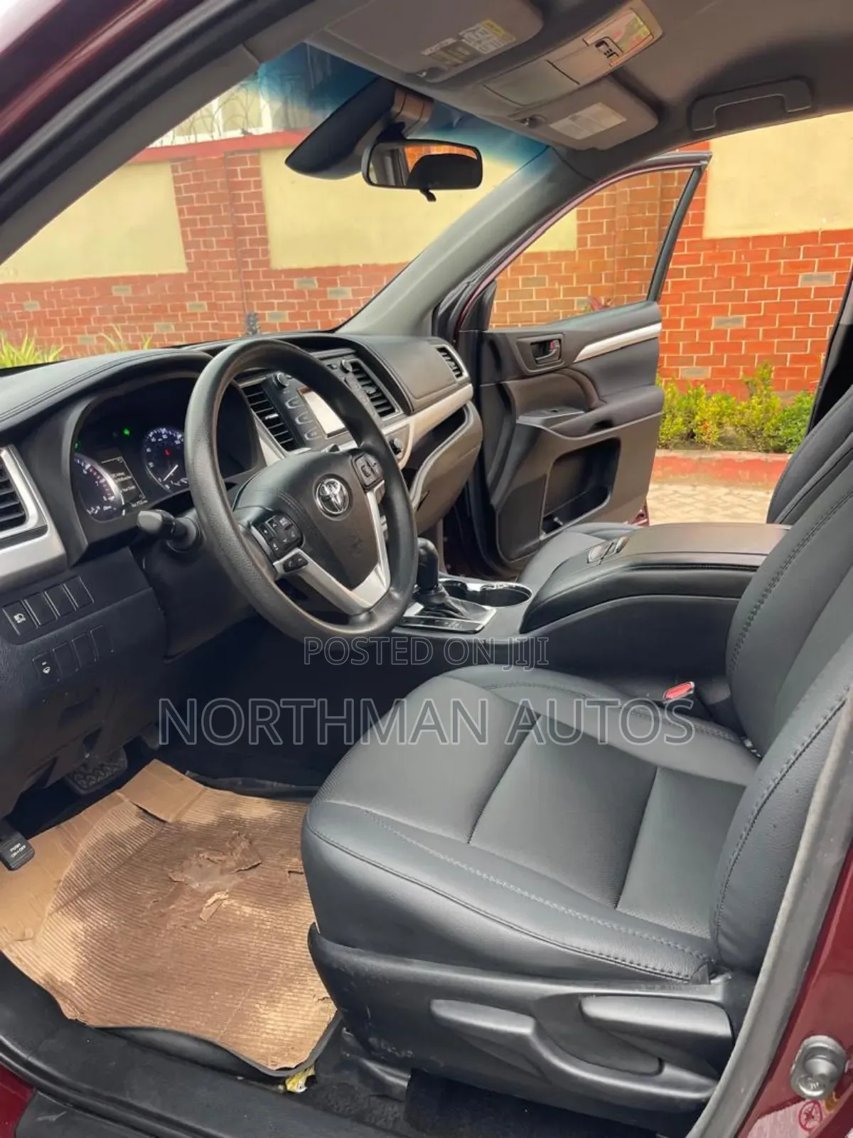 Toyota Highlander LE 4x2 (2.7L 4cyl 6A) 2017 Burgundy