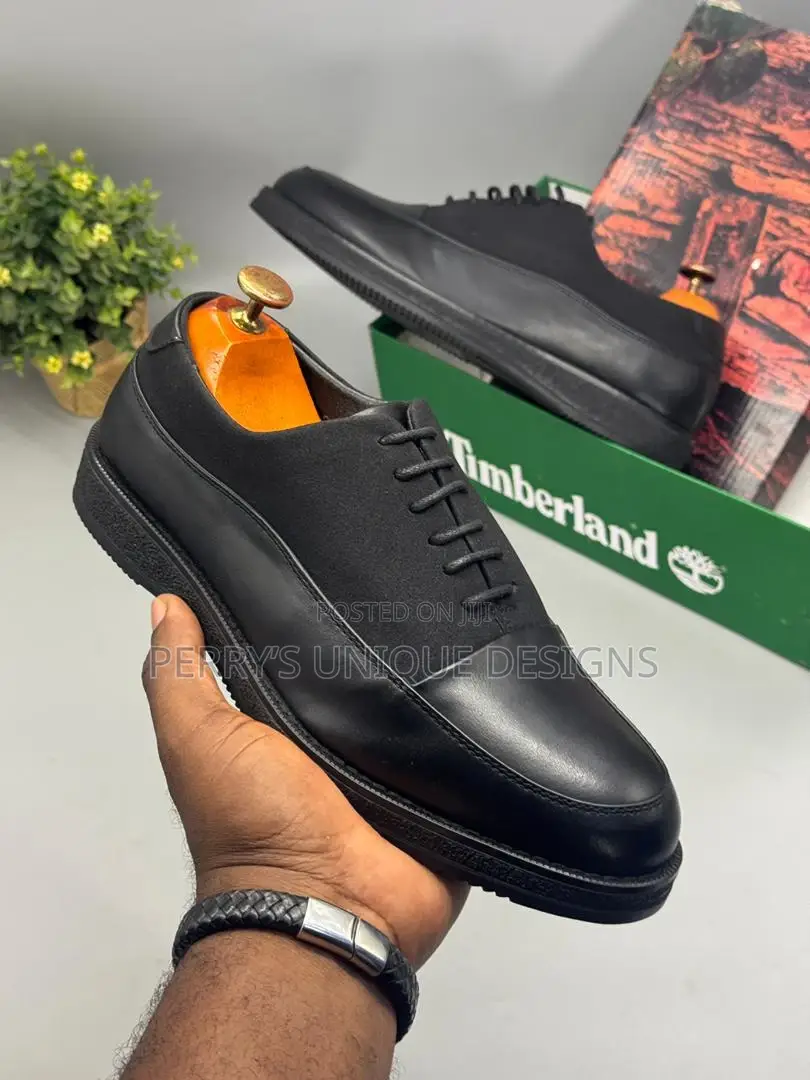 Timberland Executive Lace-Up Hybrid Dress Shoes