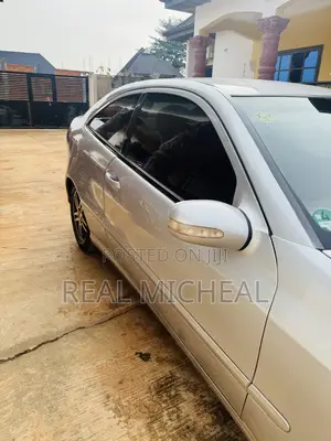 Mercedes-Benz C200 2002 Silver