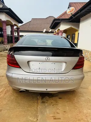 Mercedes-Benz C200 2002 Silver