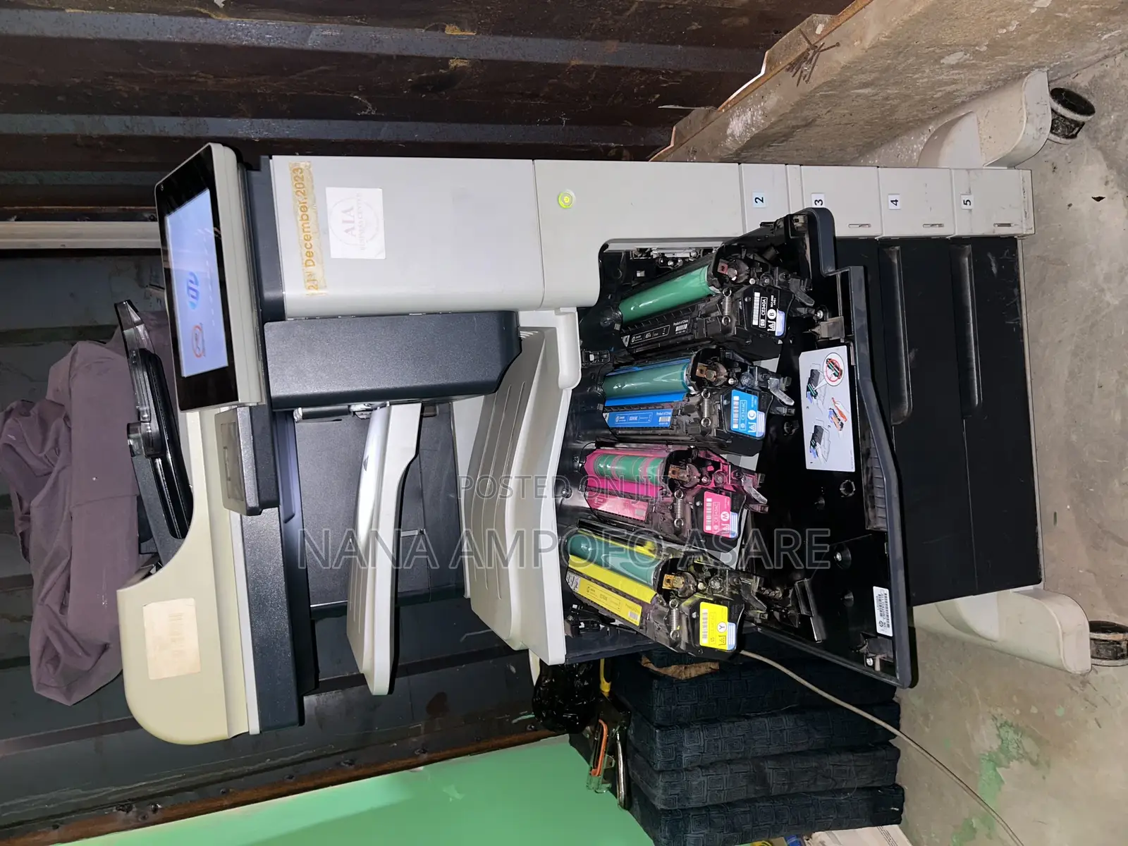 Hp Color Laserjet MFP M775m