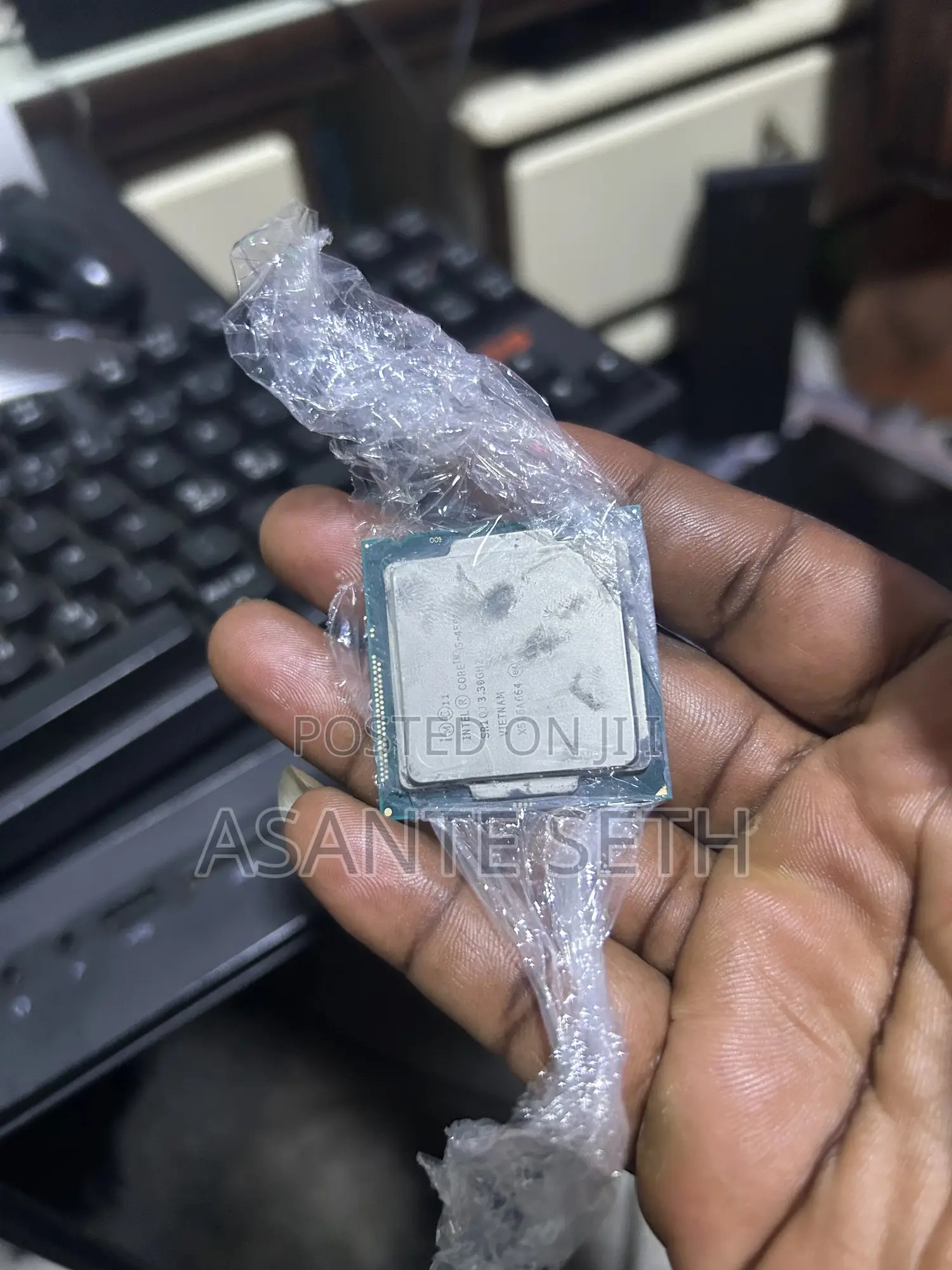 Pullout 4gen Core I5 4590 Processor for Cool Price