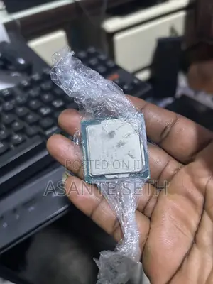 Pullout 4gen Core I5 4590 Processor for Cool Price