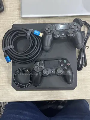 Ps4 Slim With 6 Games 2 Controllers