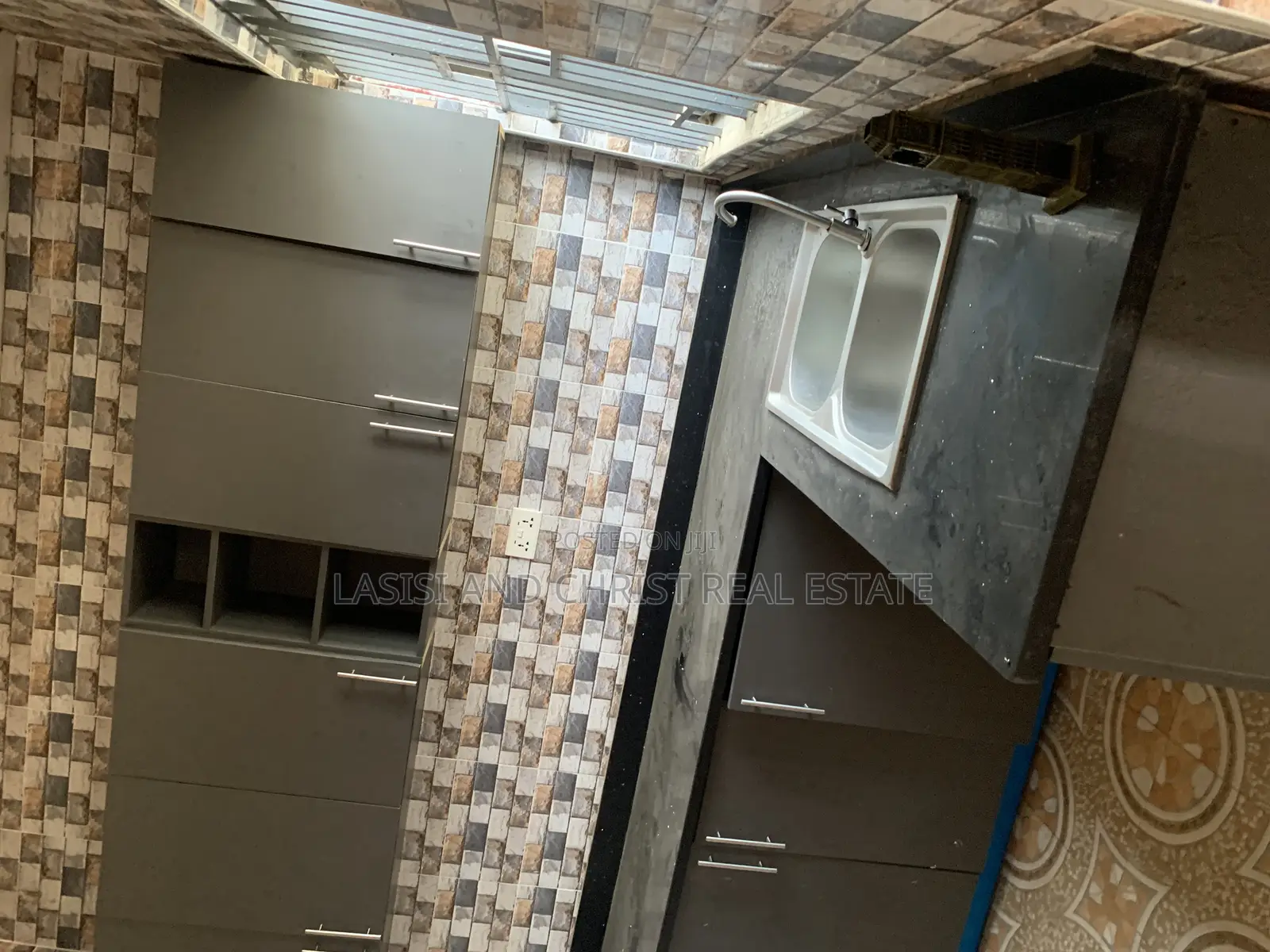 3bdrm House in Lasisi And Christ, Amasaman for rent