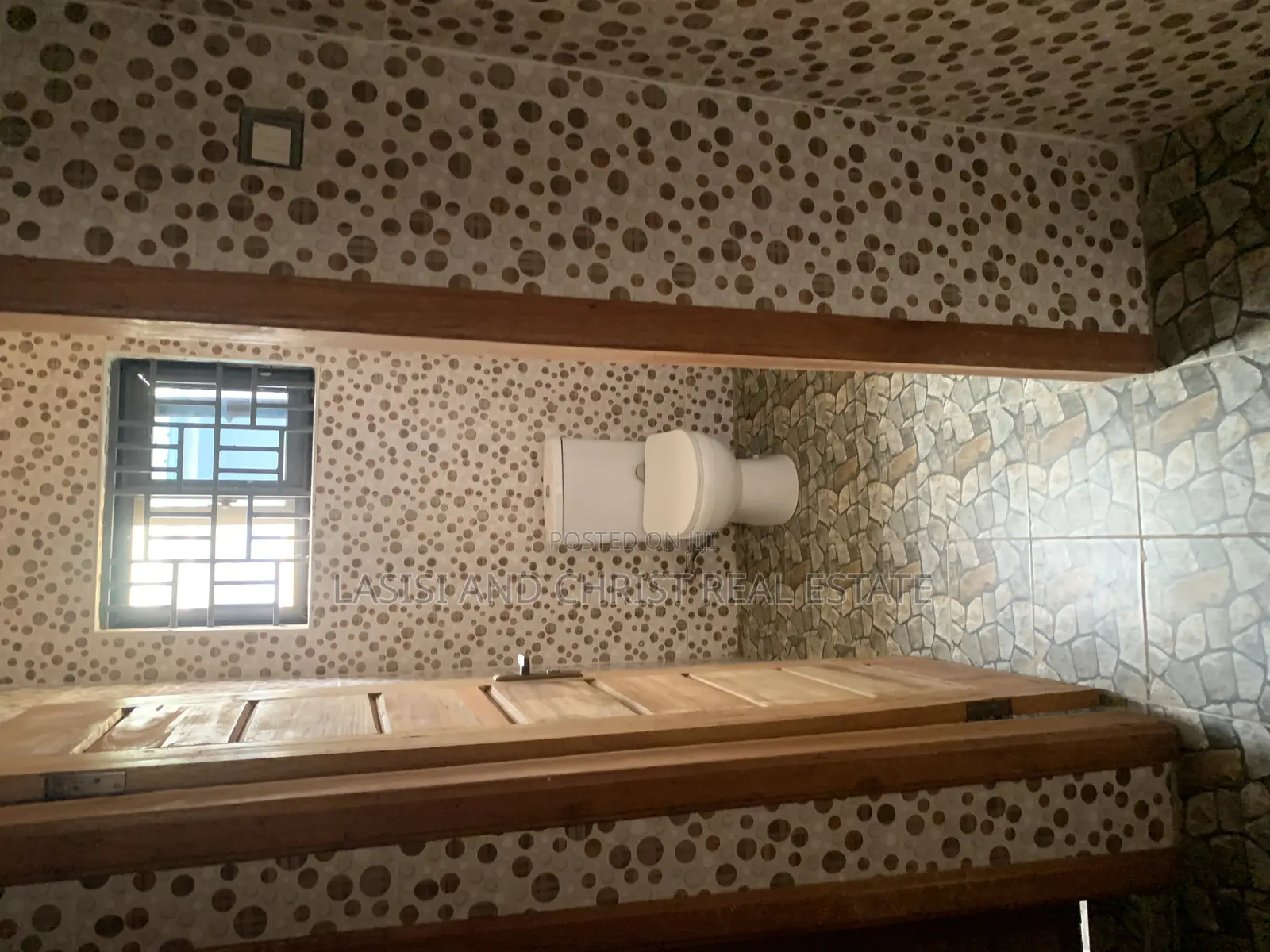 3bdrm House in Lasisi And Christ, Amasaman for rent