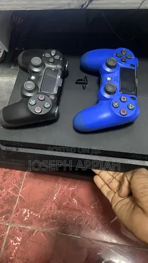 Uk Used Ps4 Slim With Two Controllers