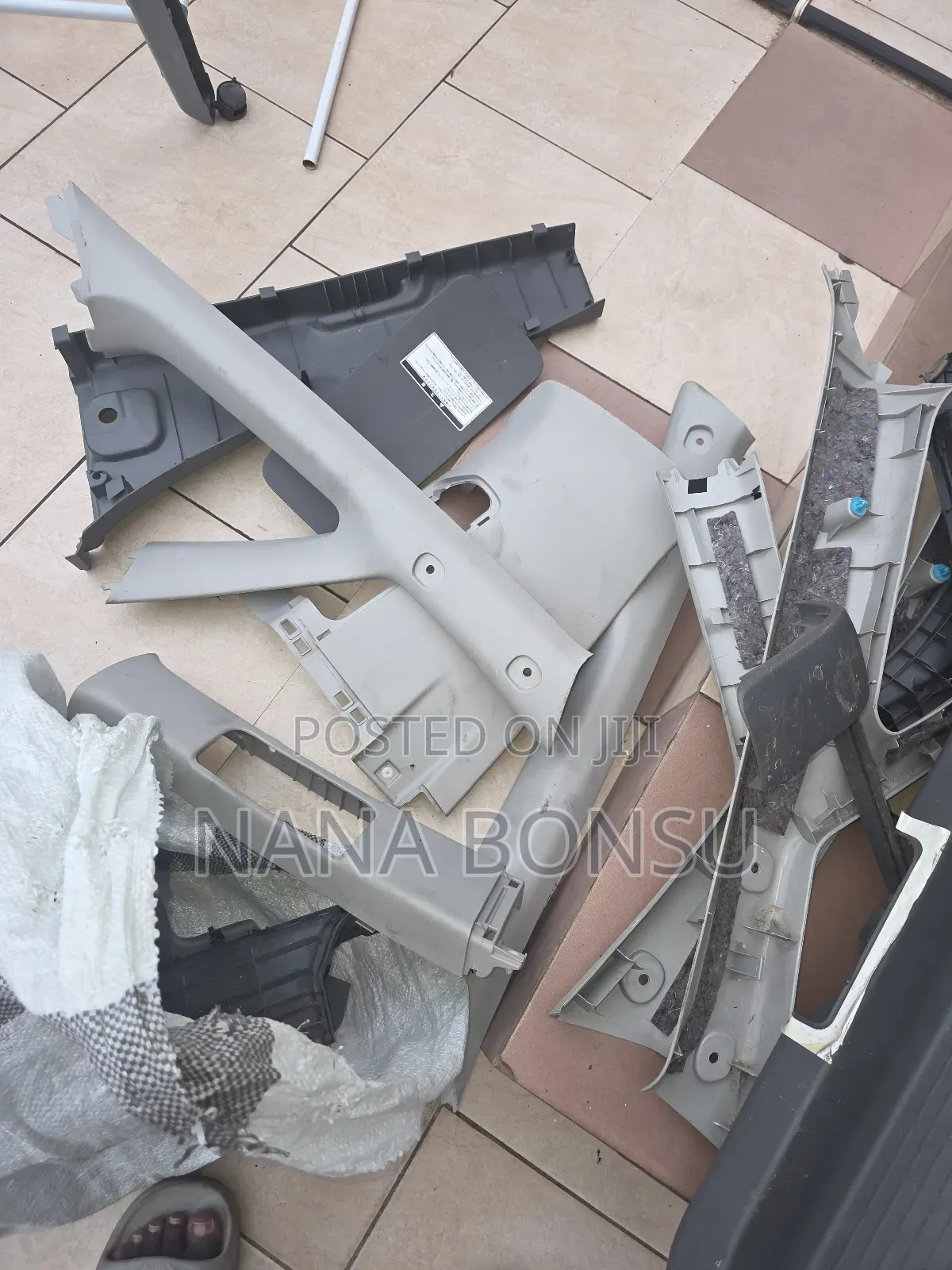 Toyota Voxy Inside Rubber Panels