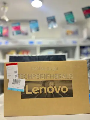 New Laptop Lenovo V14 G4 IRU 16GB Intel Core i7 SSD 512GB