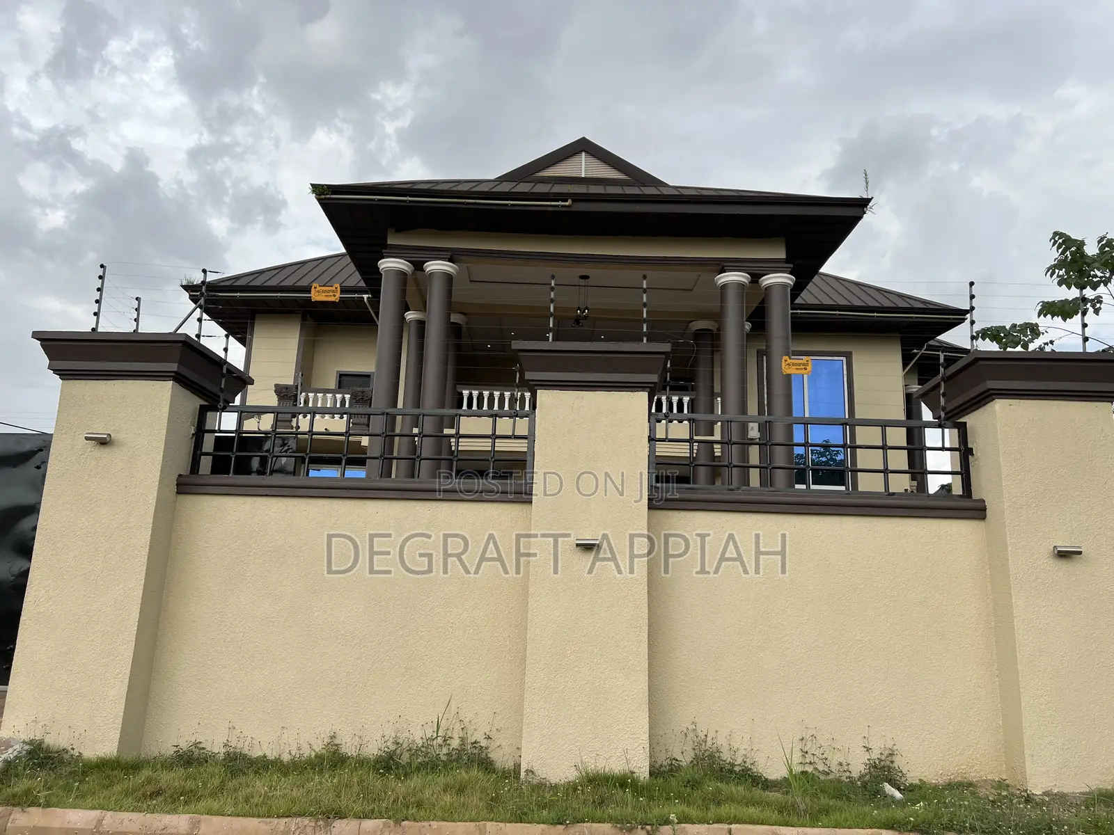 Furnished 5bdrm House in Agric Akyeremade, Kumasi Metropolitan for sale