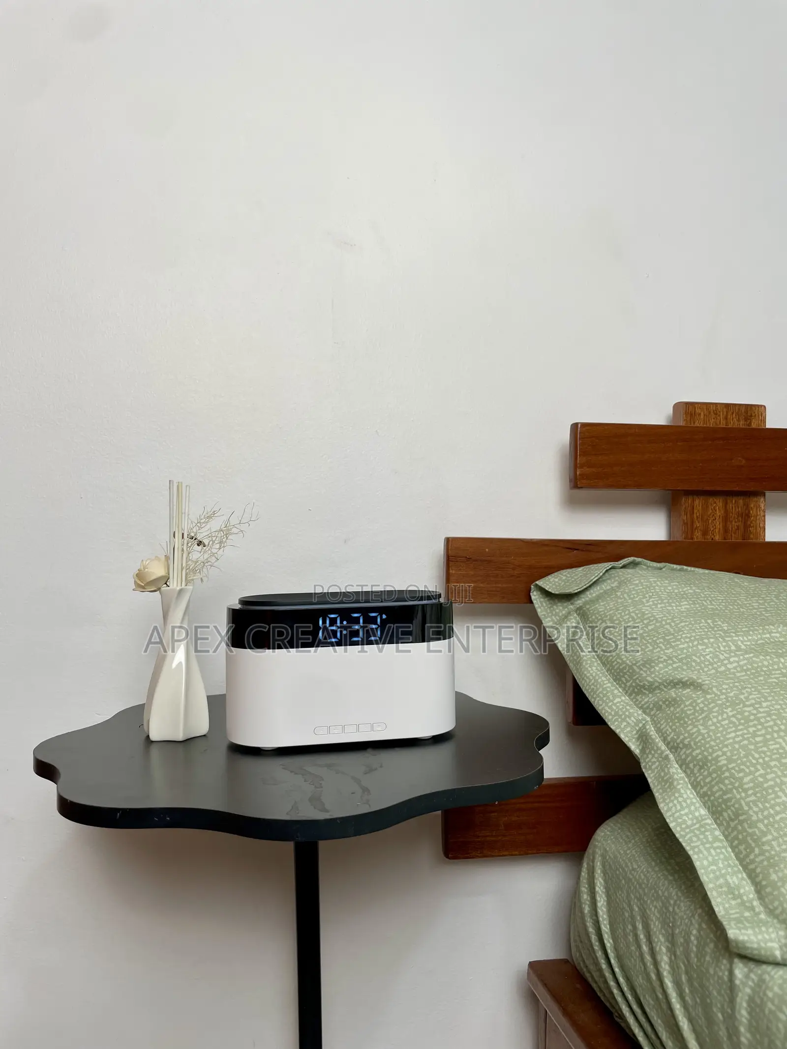 7 Colors Lighting Flame Aroma Diffuser With Digital Clock and Alarm