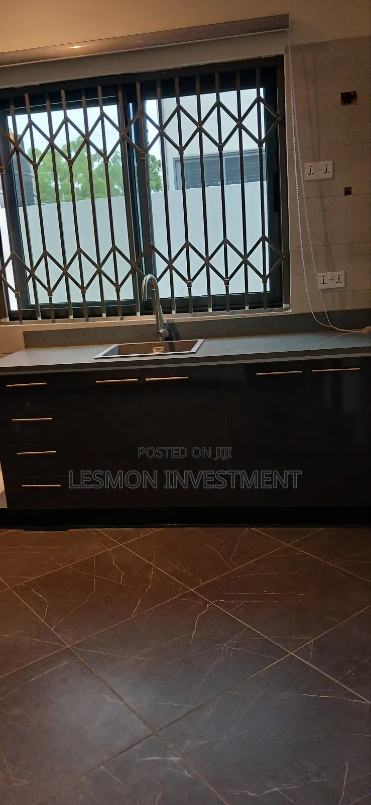 4bdrm Duplex in Lesmon Investments, Ability for rent