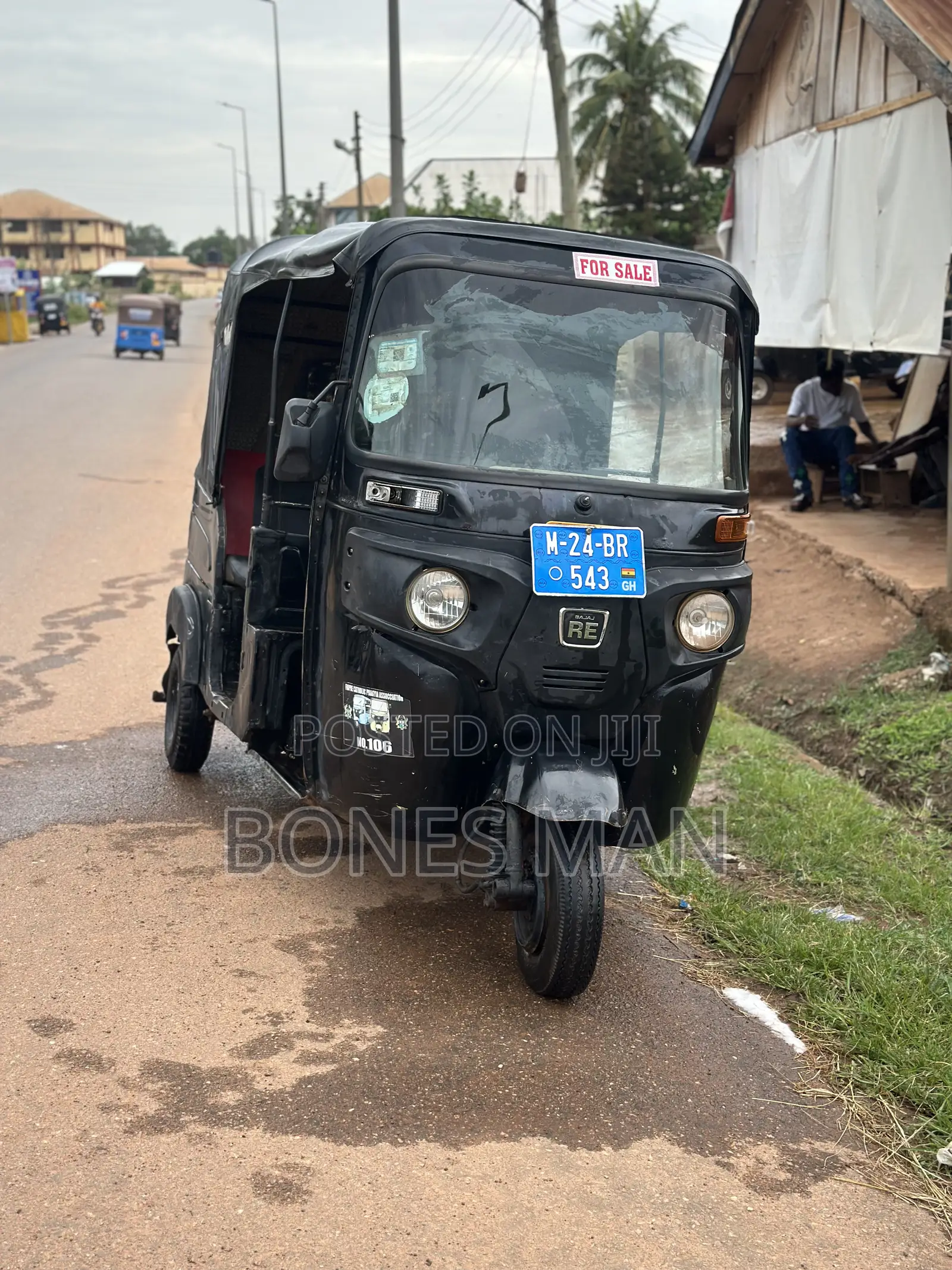 Bajaj RE 2024 Black