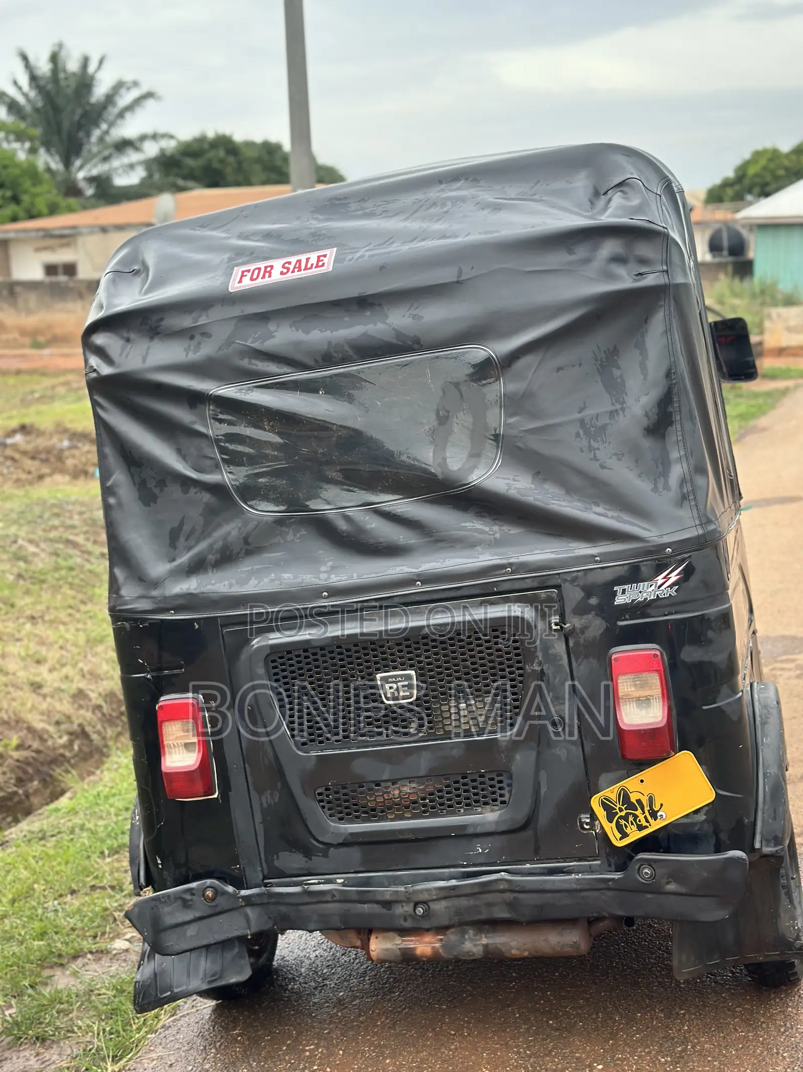 Bajaj RE 2024 Black