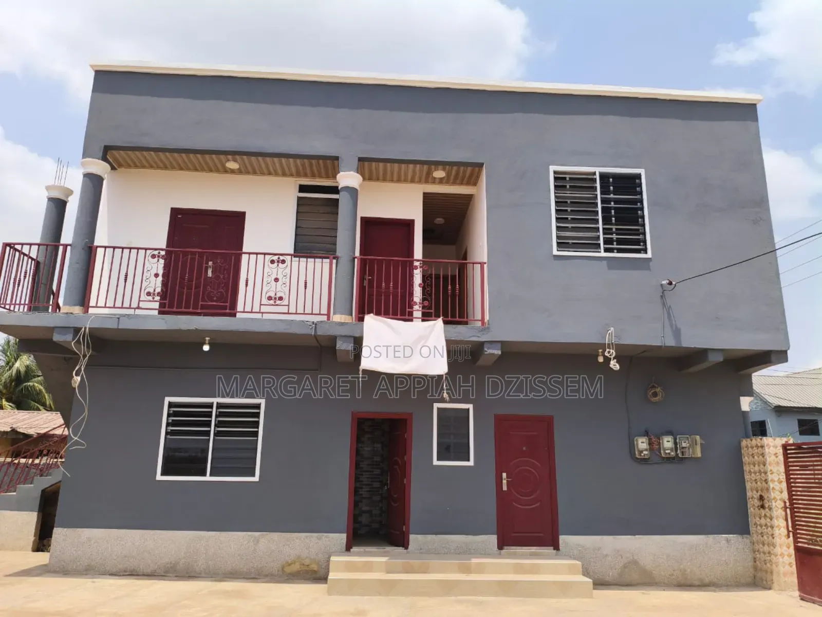 8bdrm House in Weija for sale