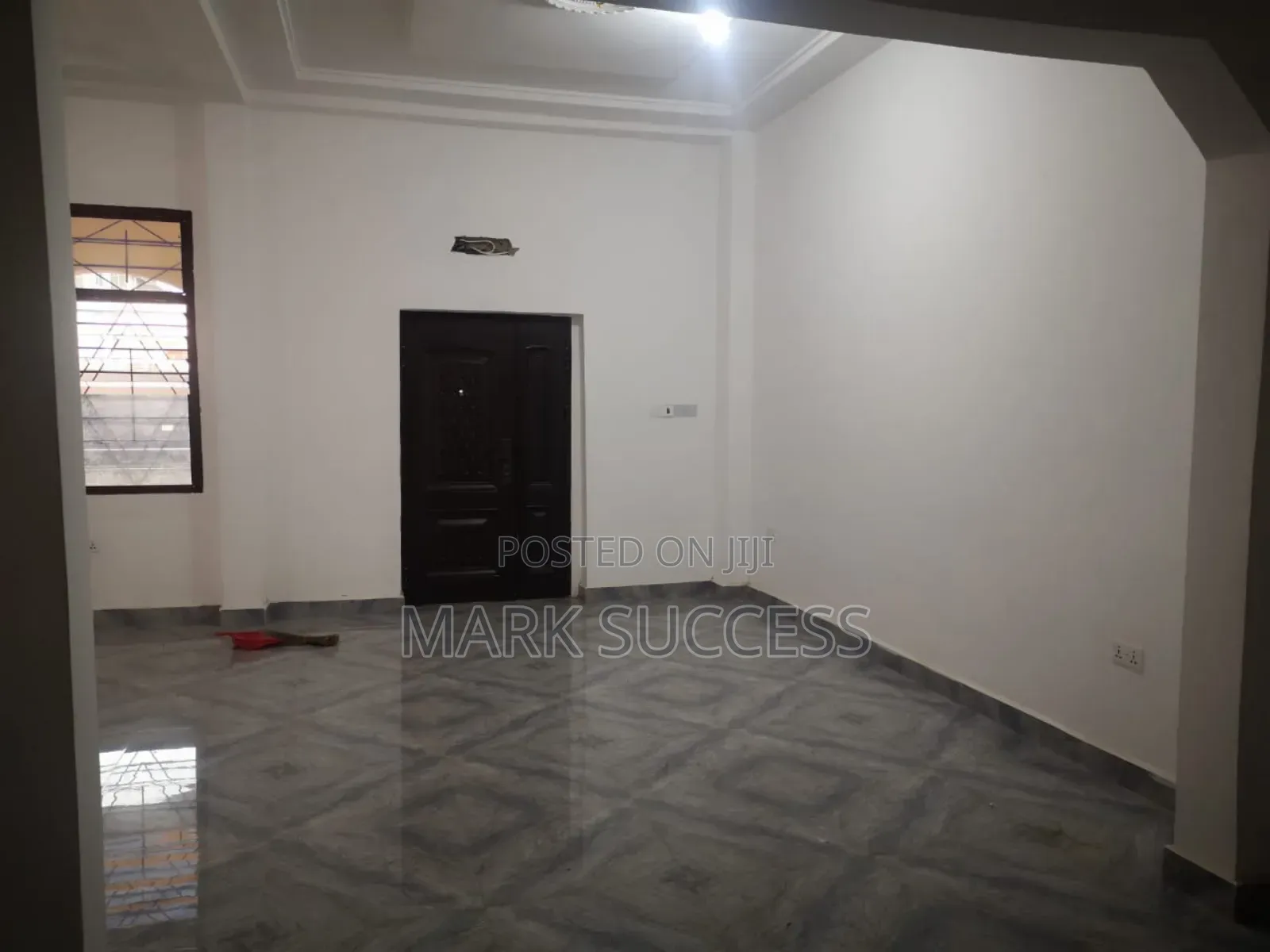 3bdrm Apartment in West Hills Mall Area for rent