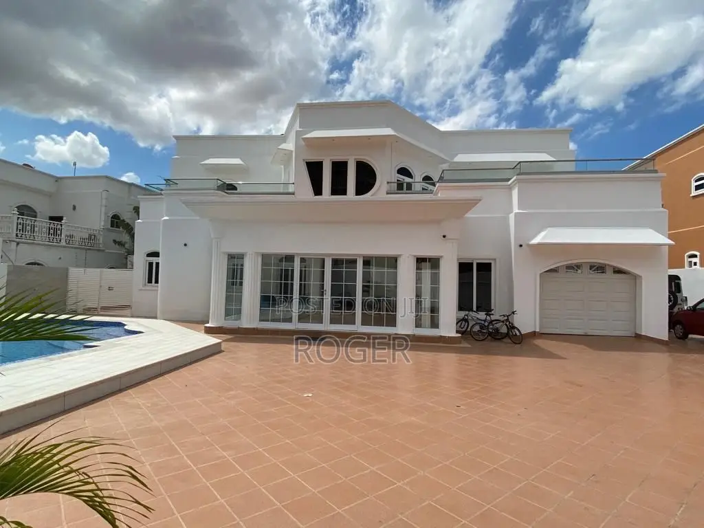 5bdrm House in East Legon for rent