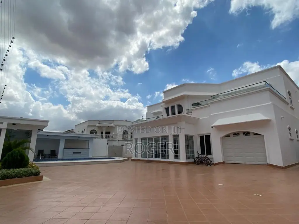 5bdrm House in East Legon for rent