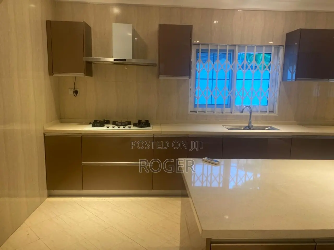 5bdrm House in East Legon for rent