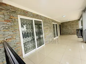 7bdrm House in Tema Metropolitan for rent