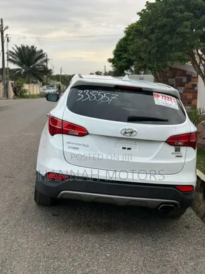 Hyundai Santa Fe 2017 White