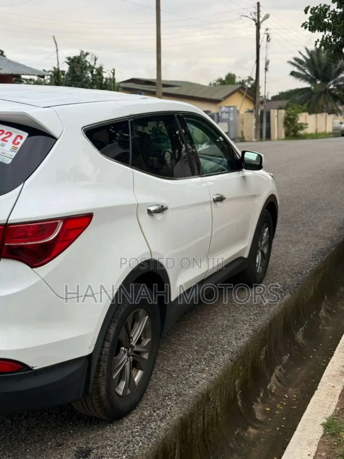 Hyundai Santa Fe 2017 White