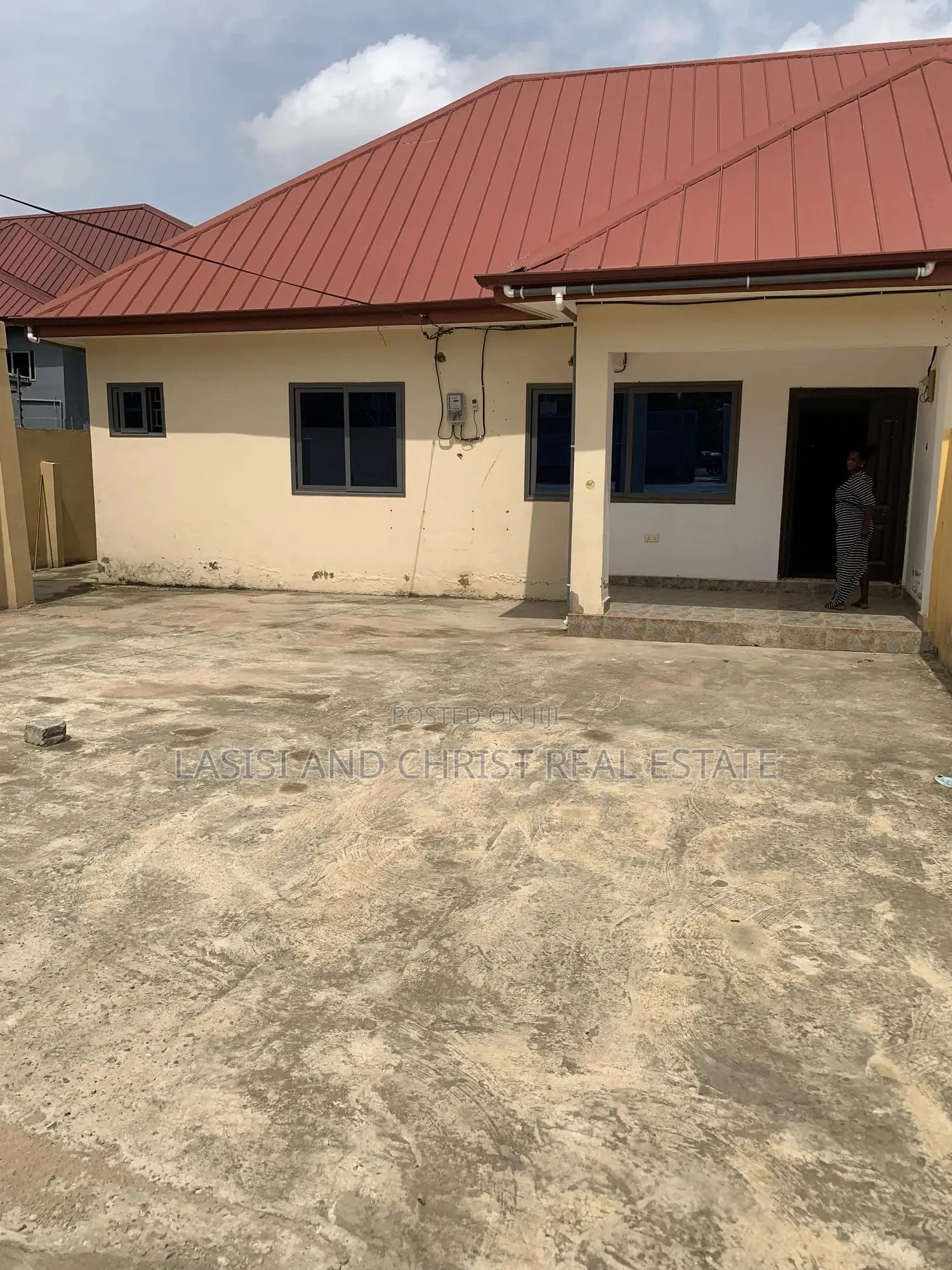 3bdrm House in Lasisi And Christ, Amasaman for rent