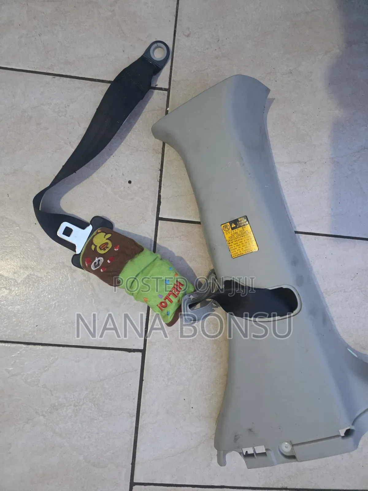 Toyota Voxy Seat Belts