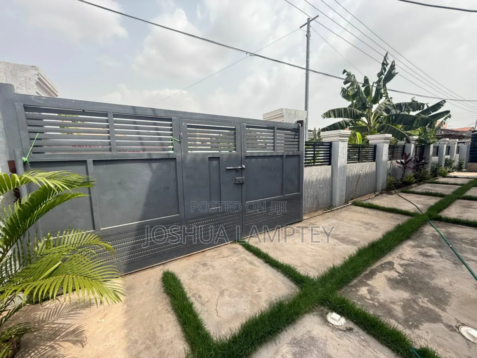 7bdrm House in Tema Community 12 for rent