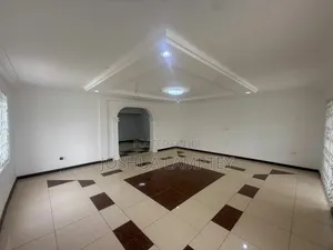 7bdrm House in Tema Community 12 for rent