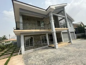 7bdrm House in Com 12 Tema, Community 25 for sale