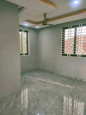 7bdrm House in Com 12 Tema, Community 25 for sale