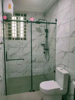 7bdrm House in Com 12 Tema, Community 25 for sale