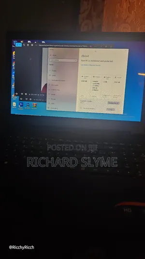 Laptop Lenovo IdeaPad 100 8GB Intel Core i3 SSD 1T