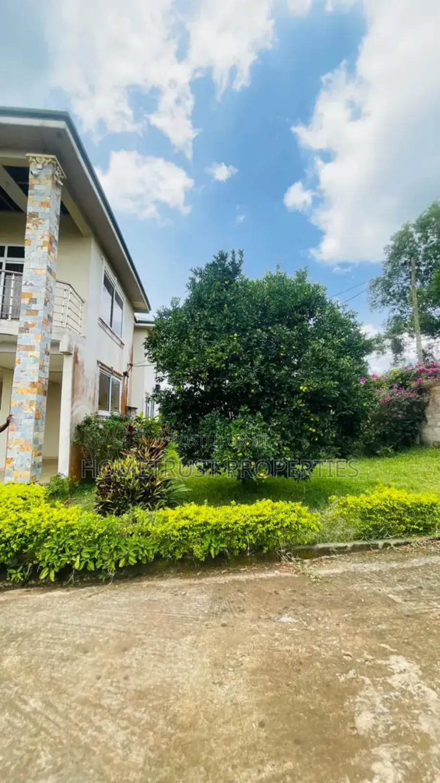 4bdrm House in Aburi Ahwediase for sale