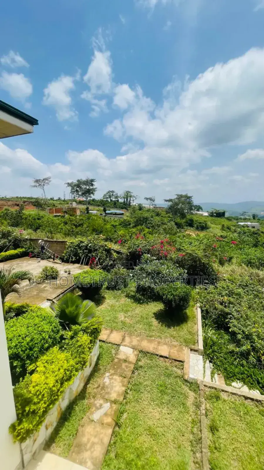 4bdrm House in Aburi Ahwediase for sale