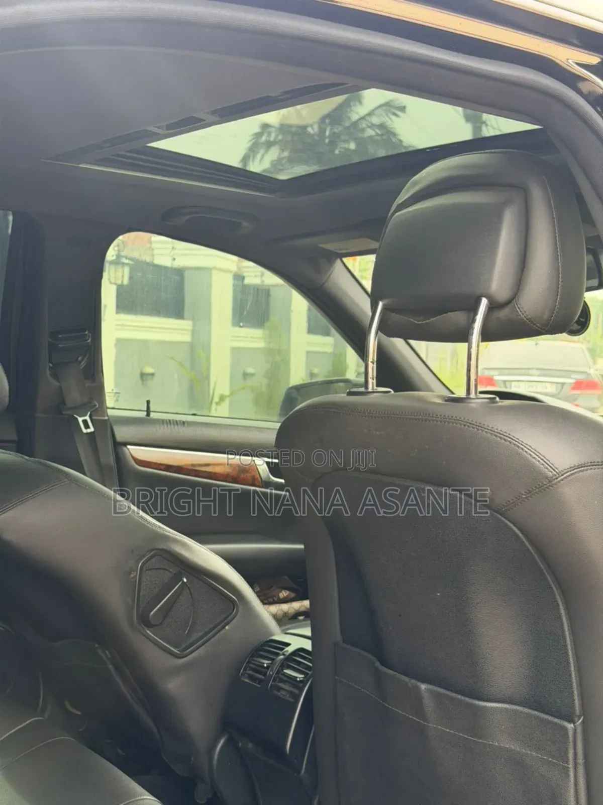 Mercedes-Benz C300 2012 Black