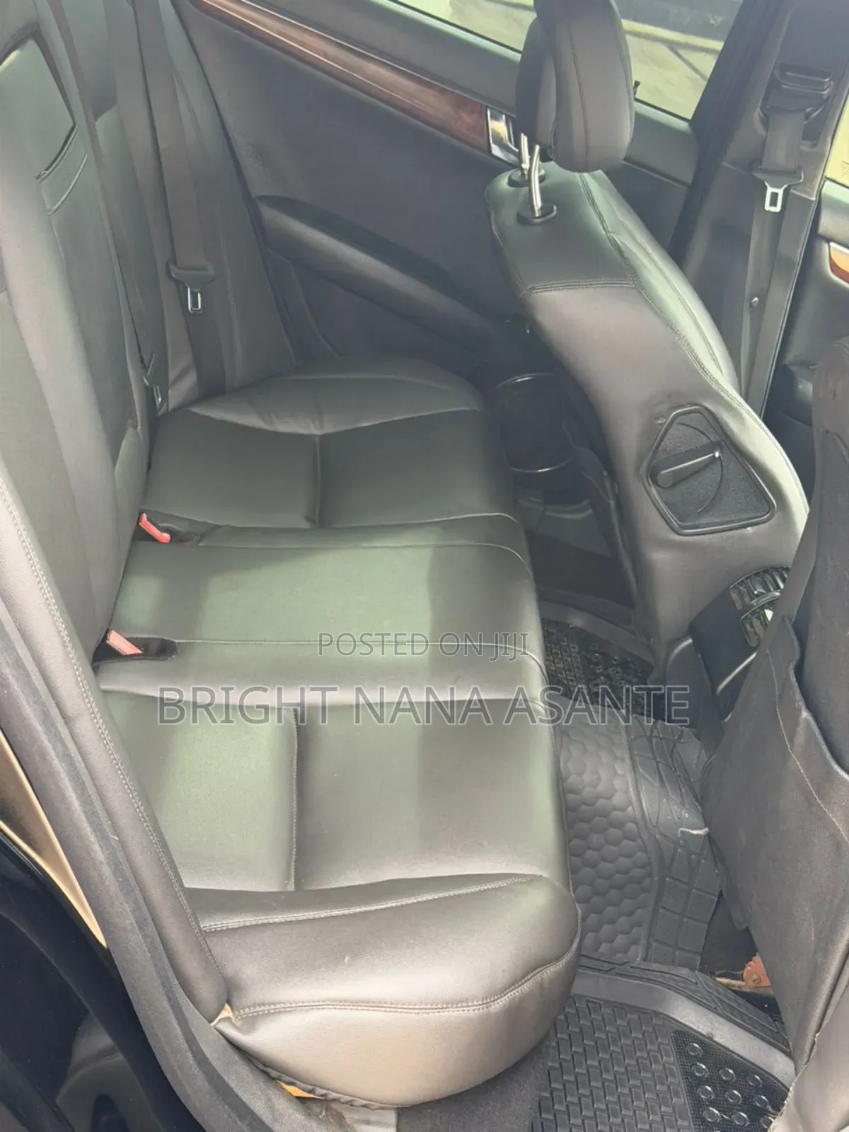 Mercedes-Benz C300 2012 Black