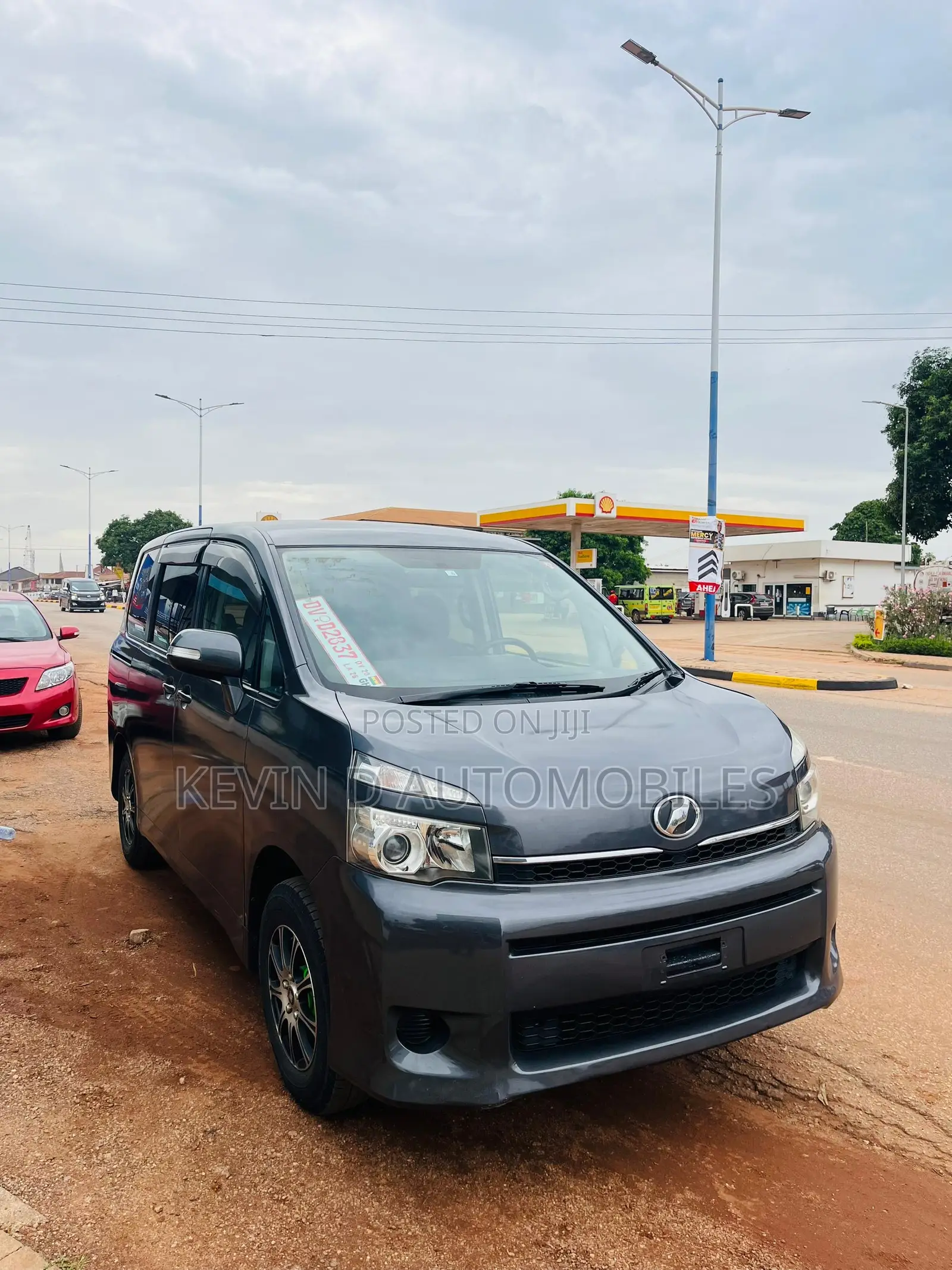 Toyota Voxy 2010 Gray
