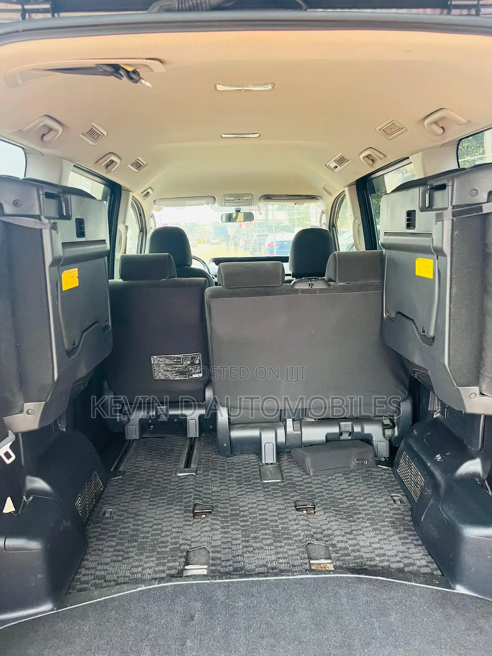 Toyota Voxy 2010 Gray