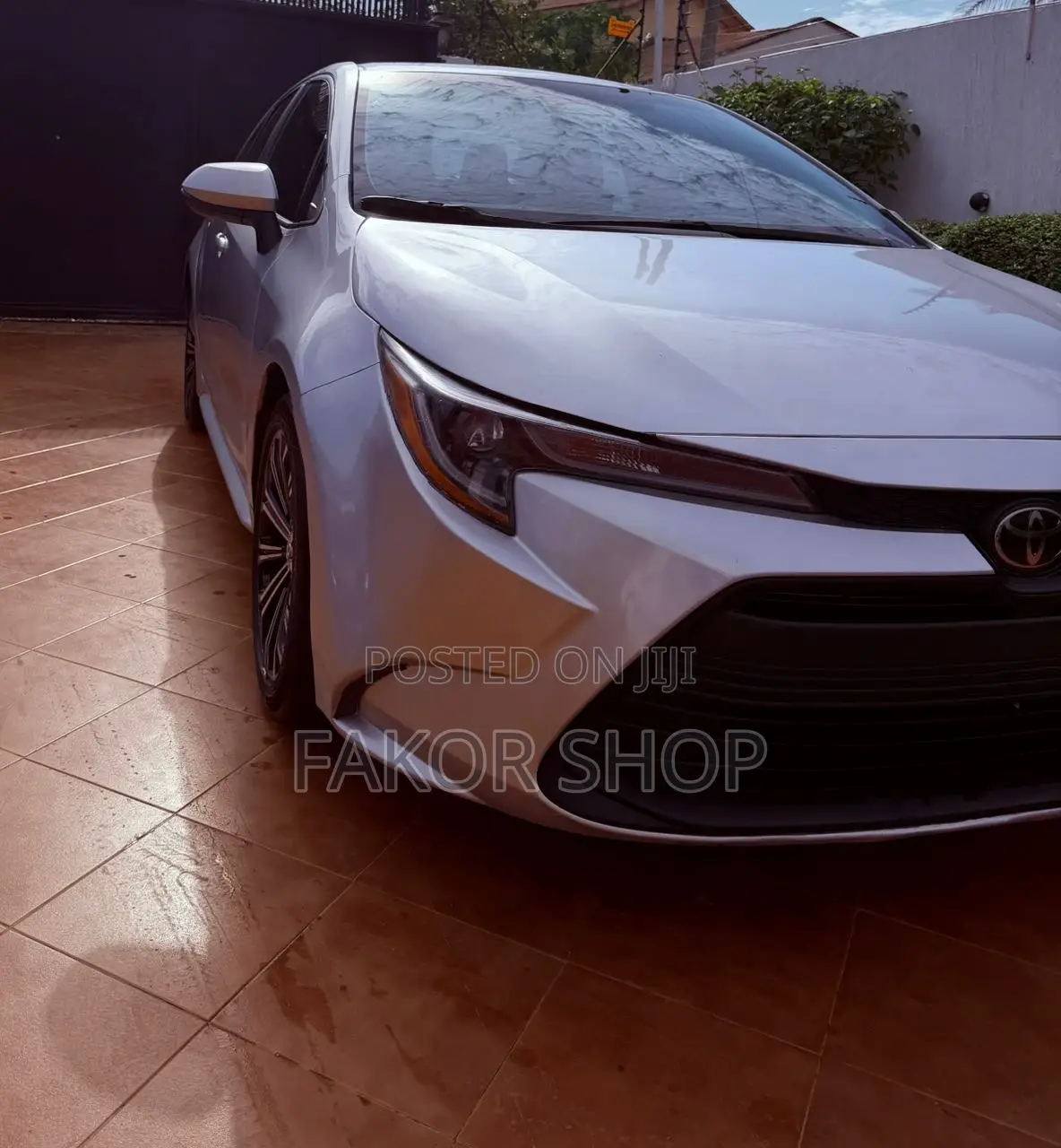 Toyota Corolla LE 2023 Gray