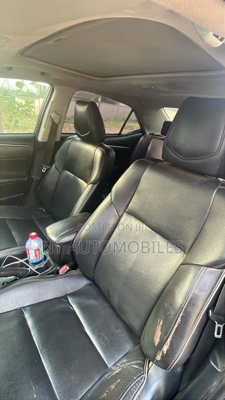 Toyota Corolla S 4dr Sedan (1.8L 4cyl CVT) 2014 Blue
