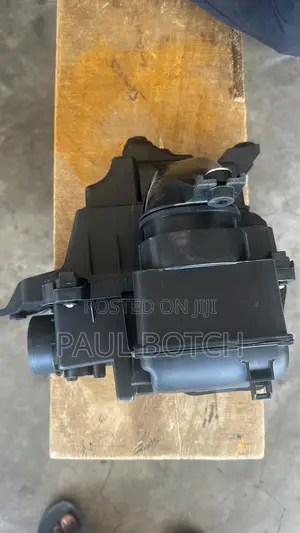 Honda Cr-V.5) Engine Air Cleaner Filter Box